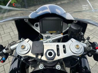 Triumph Street Triple RS 2022 - 3