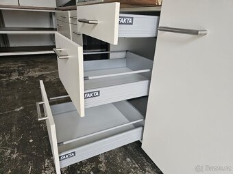 Kompletní kuchyně IMPULS vč. spotřebičů - 3
