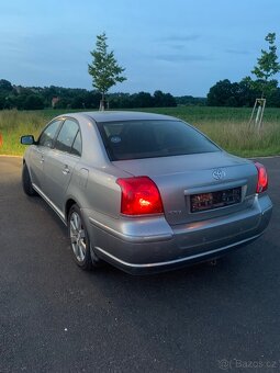 Toyota Avensis T25 D-4d 110kw - 3
