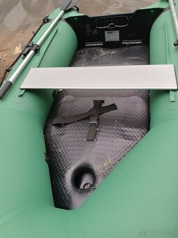 Člun Gladiátor AK260AD - 3