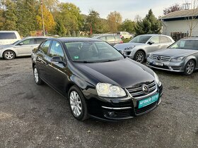 Volkswagen Jetta 1.6i - 3