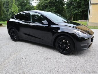 Tesla Model Y Long Range, Dual Motor 4WD, 1.Majitel, rv2023 - 3