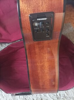 Elektroakustická kytara Fender - 3