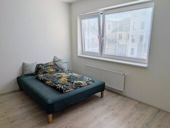 Pronájem bytu 1+kk 27 m² - 3