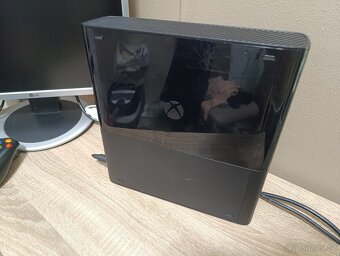 Xbox 360E 500Gb + 8her - 3
