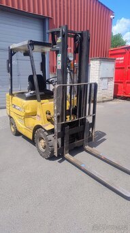 vysokozdvižný vozík CAT DP18 - 3