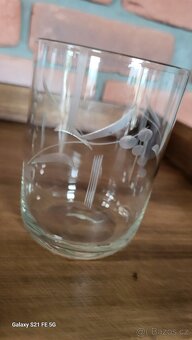 SKLENIČKY STAROŽITNÉ BROUŠENÉ SKLO- KRÁSNÝ MOTIV 6ks - 3