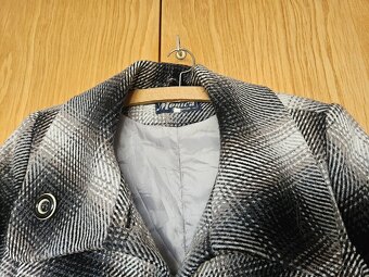 vlněný kostkovaný dámský kabát, 70% - 3