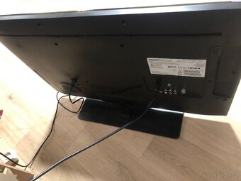 Led TV Panasonic 82cm - 3
