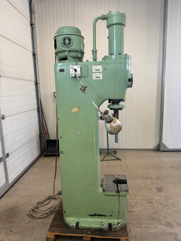 Hydraulický lis G4 - 3