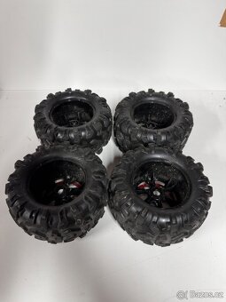 Traxxas Summit 1/8 1/10 kompletní sada kol - 3