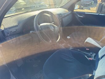 FIAT STILO na náhradní díly ND - 3