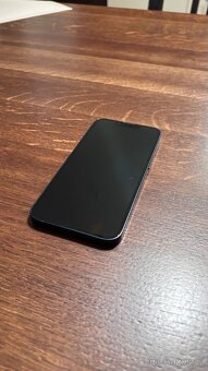 Apple iPhone 13, 128GB, černý - 3