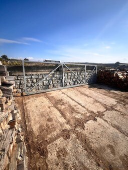 Samonosná posuvná brána - 3