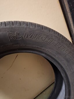 205/60 R16 92V - 3