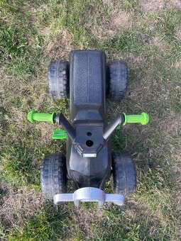 Dětská šlapací čtyřkolka - 3