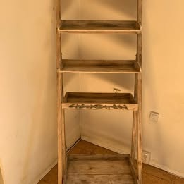 Květinová policová stěna - 3