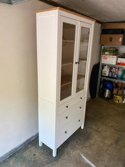 Vitrína IKEA Hemnes - bíl. Mořidlo - 3