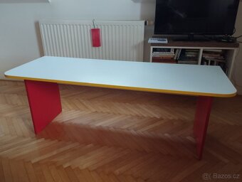 Dětský stůl vyrobený stolařem - 3