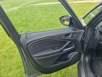 Opel Zafira Tourer C 1.4 Turbo ECOTEC 140k LPG - 3
