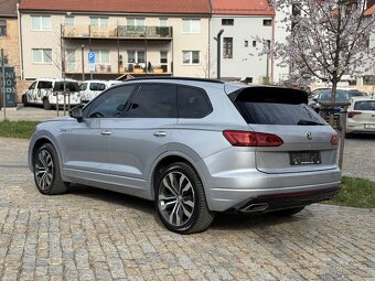 VOLKWAGEN TOUAREG 3.0TDI 210kW • RLINE • VZDUCH • MASÁŽE - 3