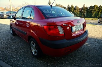 KIA RIO SEDAN 1,4 16V 71KW 2009 - 3