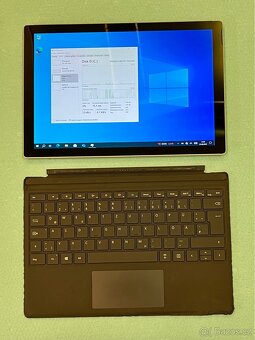 Microsoft Surface Pro 5 – 128 GB (model A1796) - 3