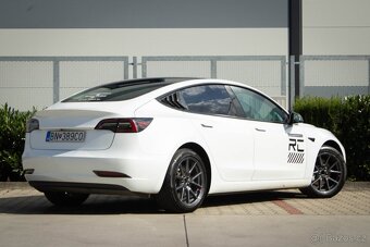 Tesla Model 3 /AJ NA SPLÁTKY / - 3