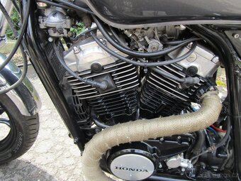 Honda VT 750 C Cafe Racer - 3