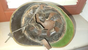 Přilba - 3