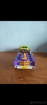 Lego Jokerovo auto - 3