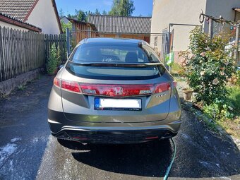 HONDA CIVIC FK1 - 3