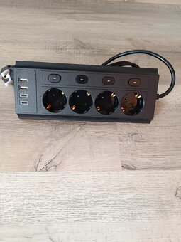 Prodlužovací kabel 8v1 - 3