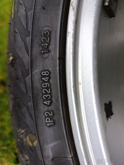 ALU kola 5x100, Zimní pneu 215/55/17, 7mm - 3