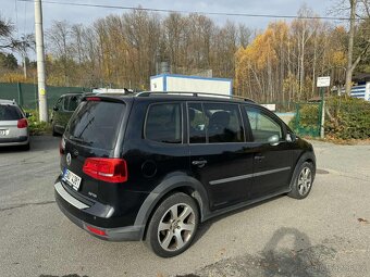 Volkswagen Touran - 3