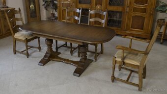 Dubový, rozkládací, rustik. jídelní set a 3 židle+ křesílko. - 3