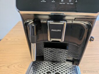 automatický kávovar Philips Series 2200 EP2221/40 - 3