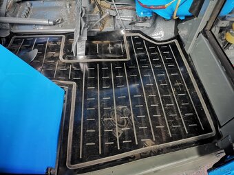 Gumová rohož Zetor 5511, 5611, 5711, 5745, 6711, 6745 ,6911. - 3