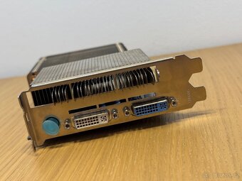 Gigabyte GeForce 9600 GT Silent Cell 1GB GDDR3 - 3