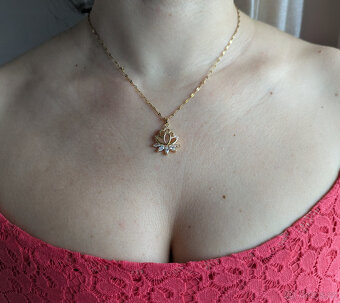 Nepoužitý přívěšek s náhrdelníkem - 3