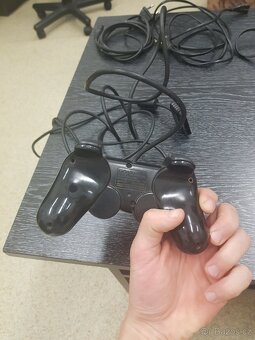 Ovladače a kabely k PS2 - 3