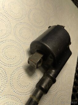 Honda cívka s kabelem a fajfka na svíčku - 3