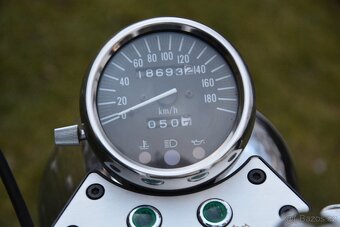 Suzuki Marauder VZ 800 - 3