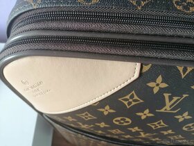 Cestovní kufr značky Louis Vuitton - 3