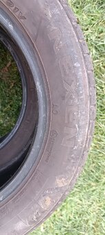 Pneu 205x55R16 - 3