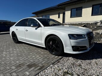 Audi S8, model 2015, zakázková výbava - 3