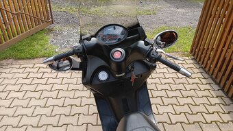 Kymco Grand Dink 125S - 3
