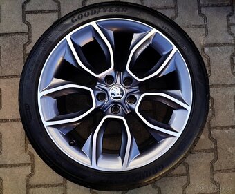 Alu kola originál Škoda Karoq 5x112 R19 Crater - 3