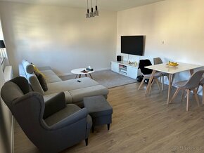 Byt 2kk, cihla, osobní vlastnictví 60m2, po rekonstrukci - 3