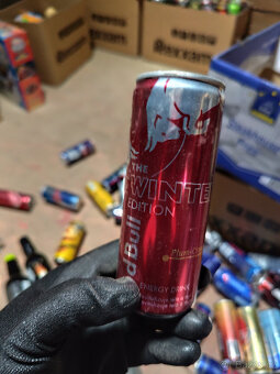 Plechovky od Energy Drinků Red Bull 2 - 3